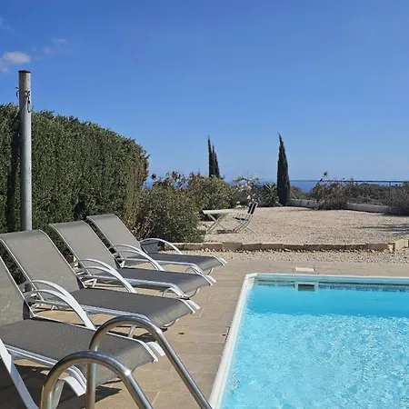 Pantheon * Pissoúri